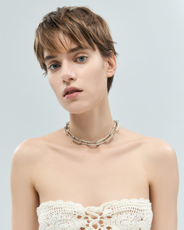 Choker in silver color