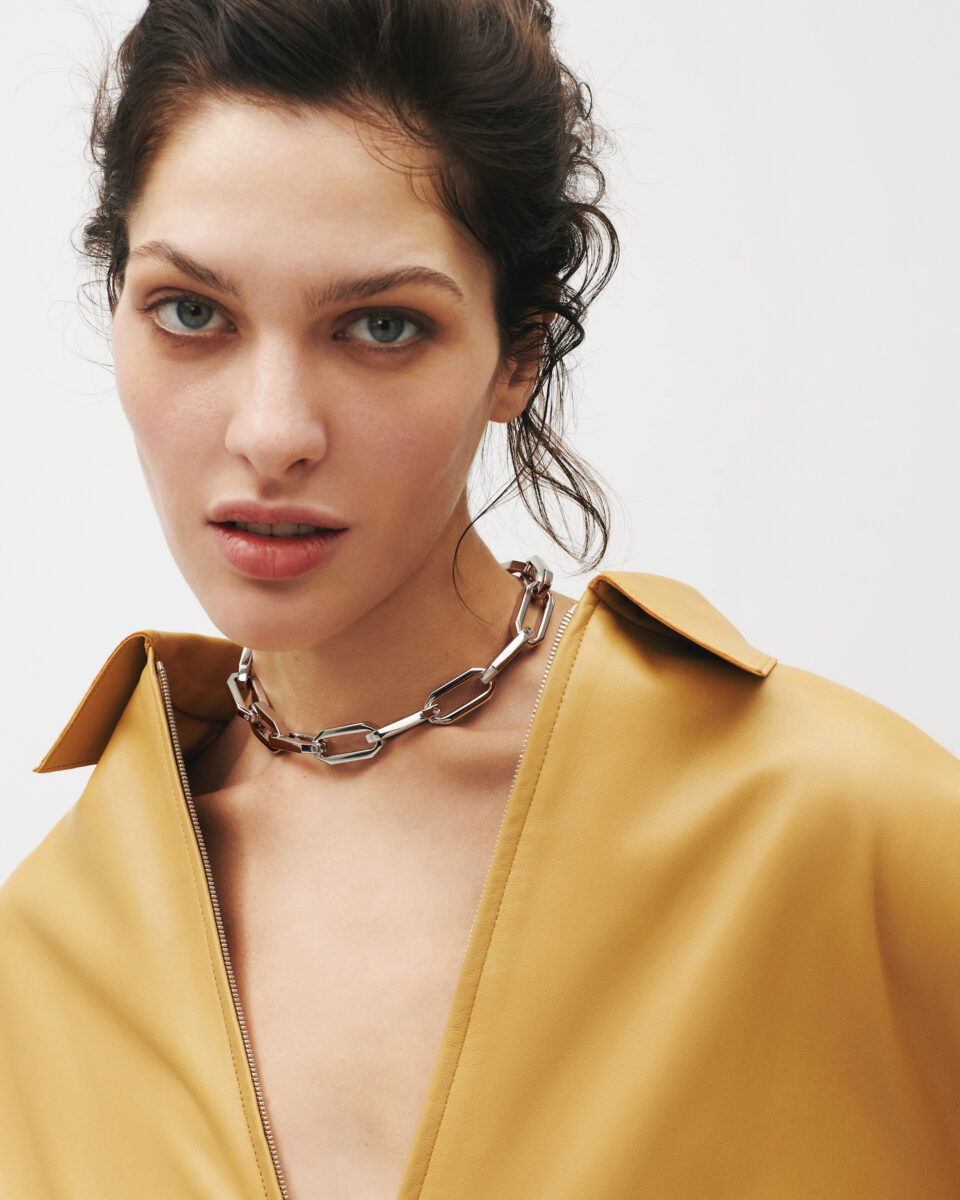 чокер з ланцюга