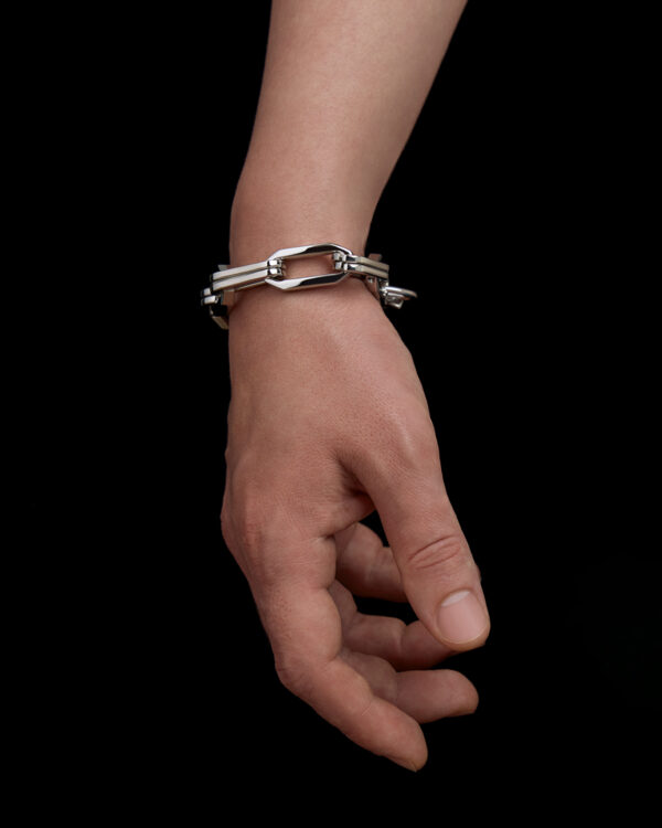 Syncro bracelet